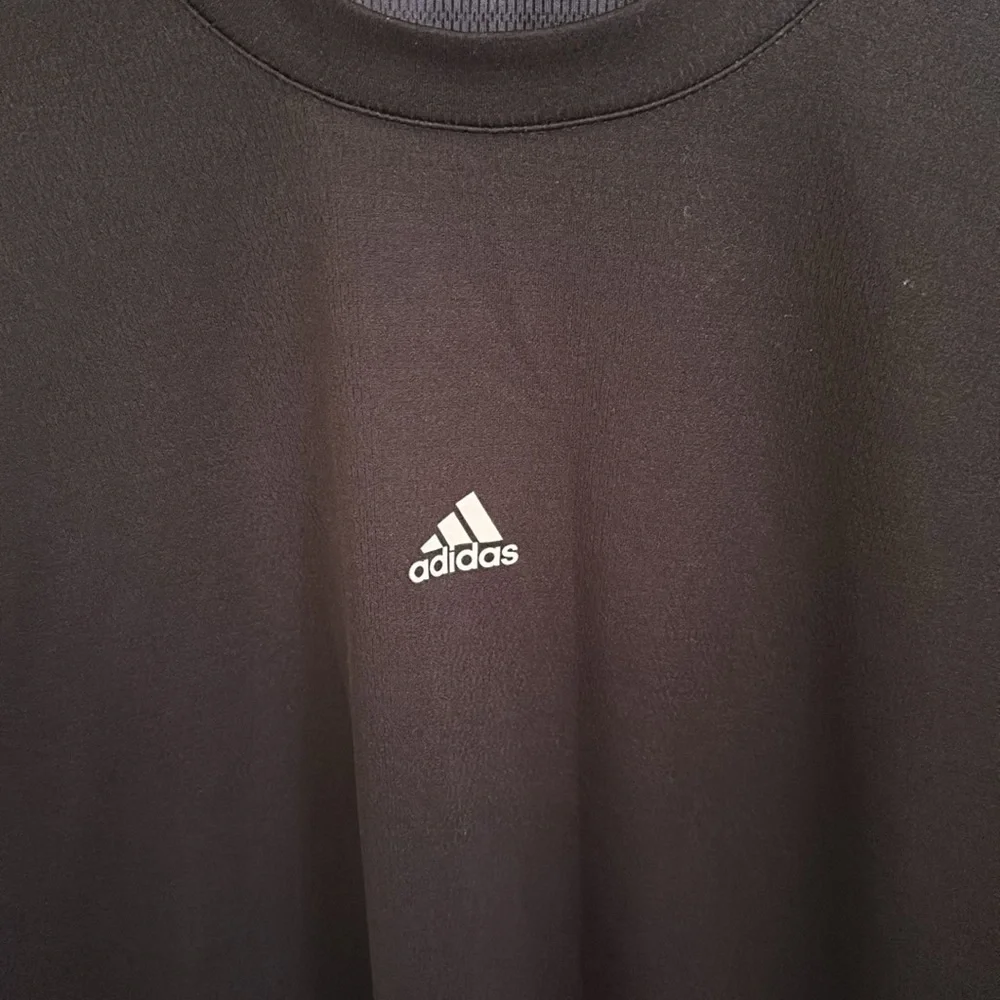 adidas excellent chest